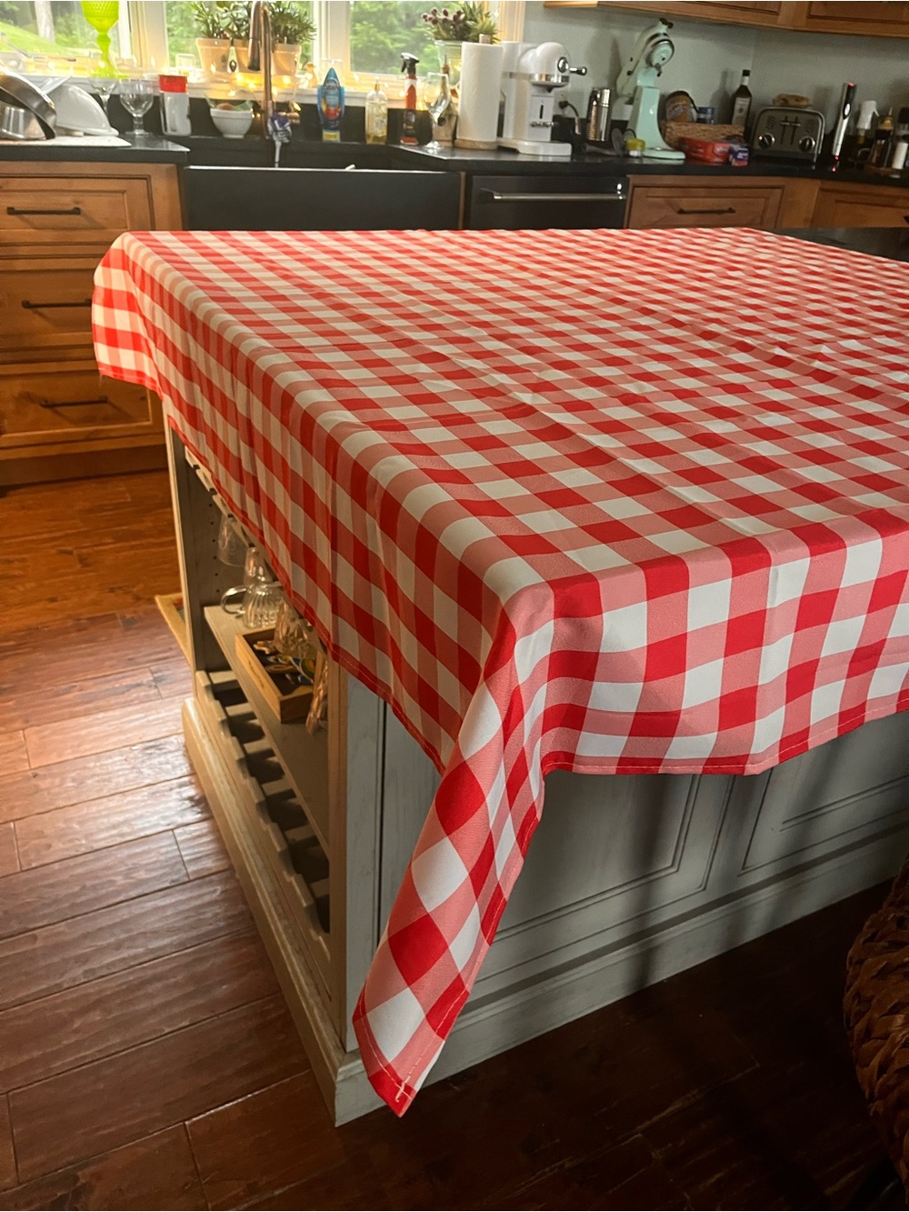 Red Gingham Tablecloth runners, overlays, and napkins - Polyvinyl - Picture 4 of 10